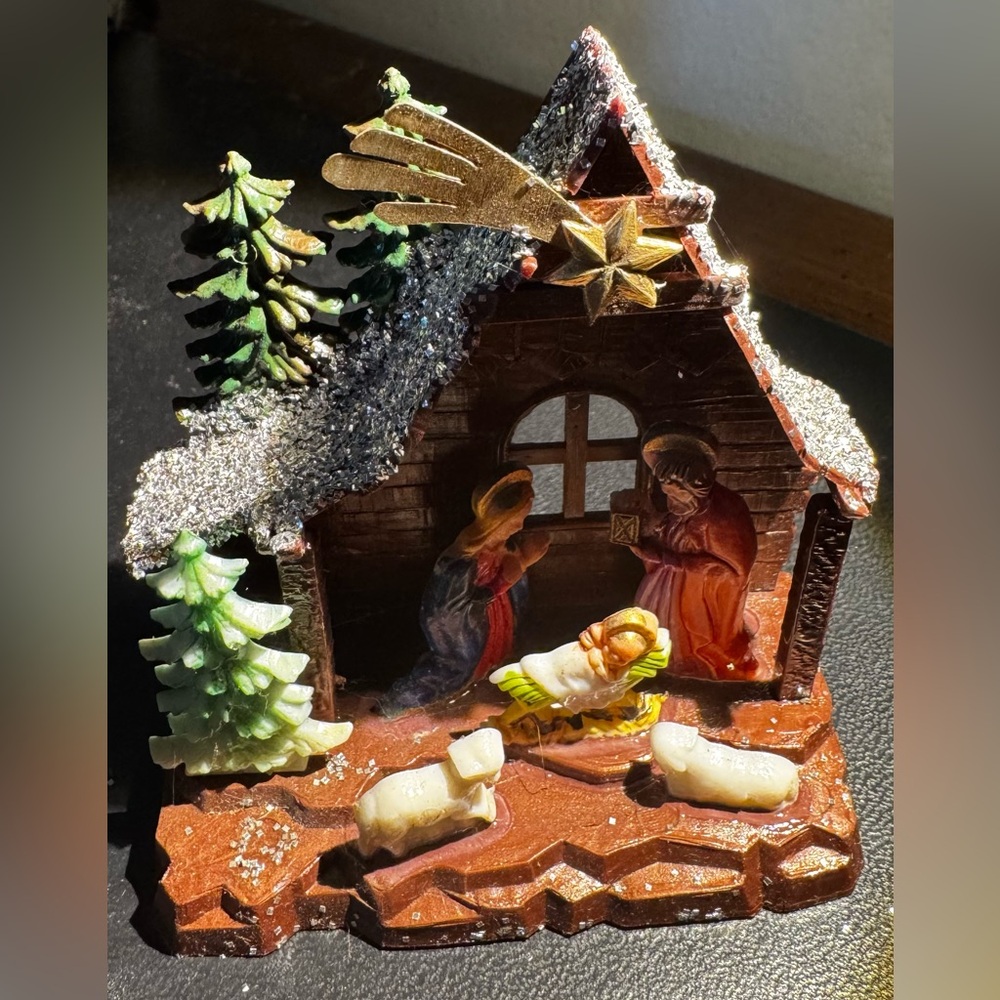 Vintage 1950’s Hard Plastic Nativity With Original Box